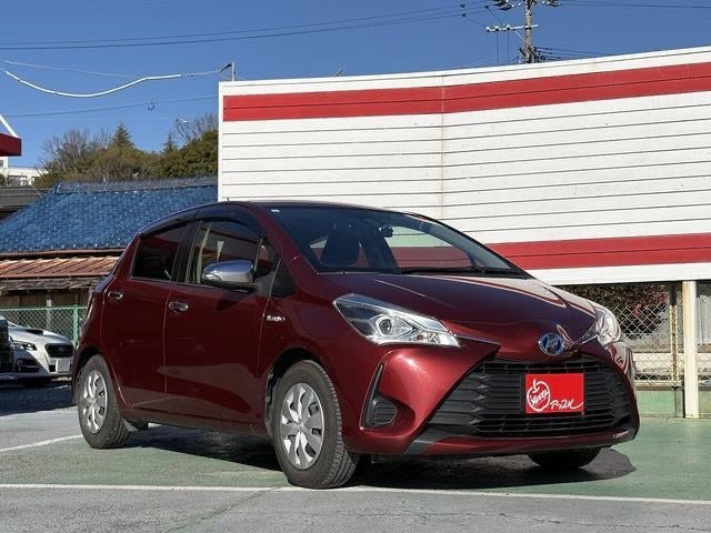 2017 TOYOTA VITZ HYBRID  4plugs