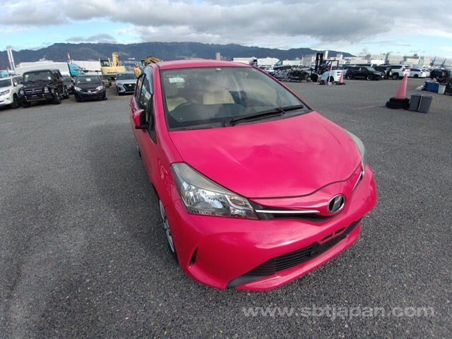 2015 TOYOTA VITZ  4plugs