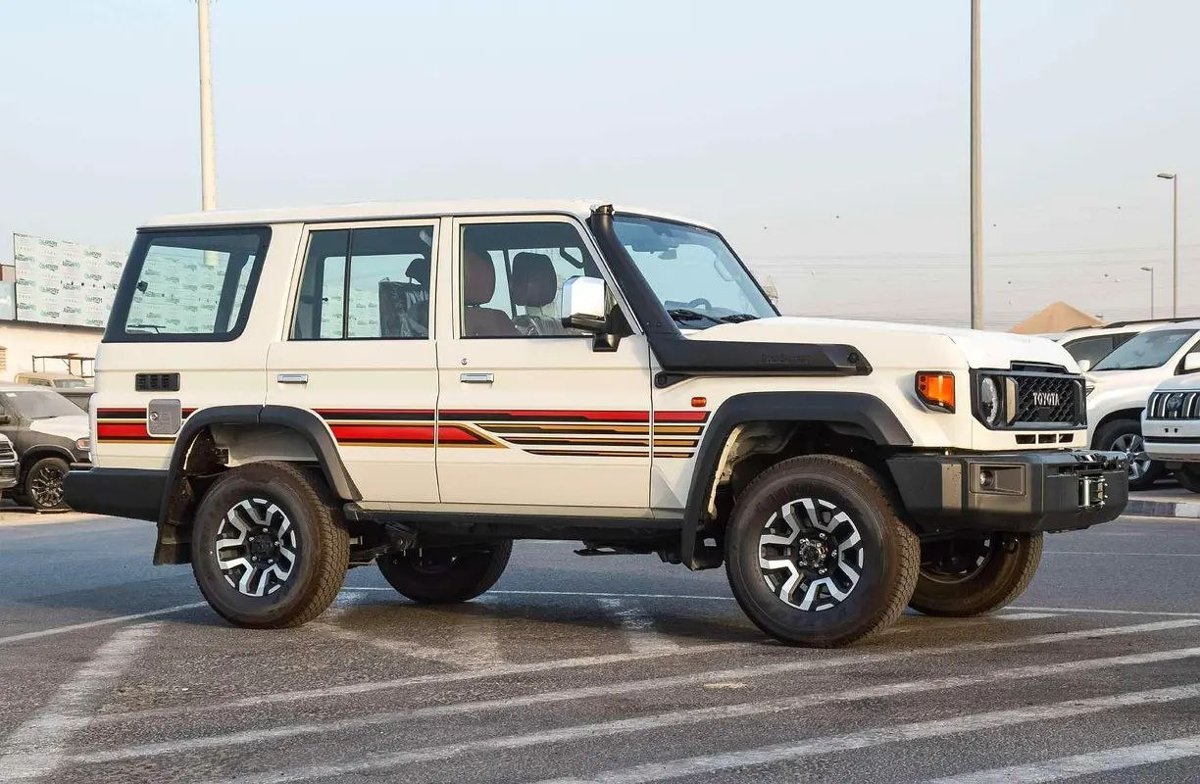 2025 TOYOTA LAND CRUISER LX