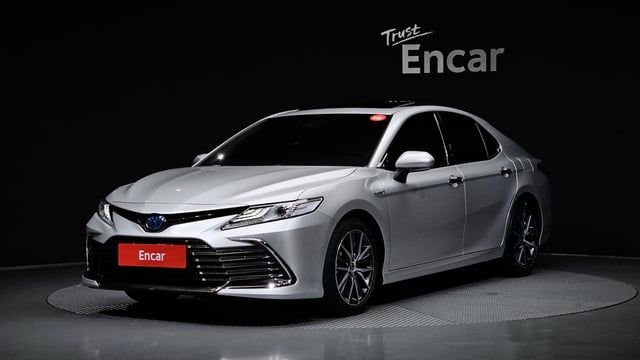 2024 TOYOTA CAMRY
